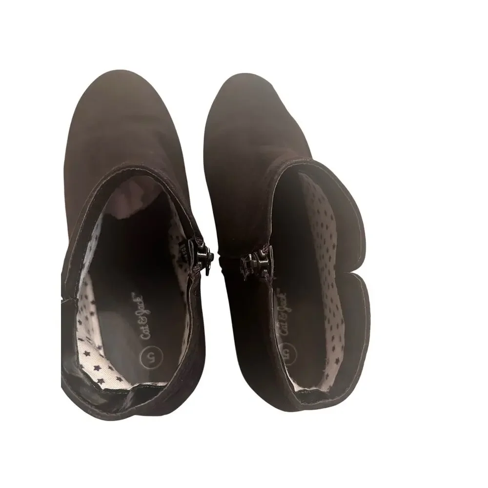 Cat & Jack Girl's 5 Black Side-Zip Faux Suede Ankle Booties